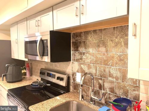 44 Galveston Pl, Washington, DC 20032-2070