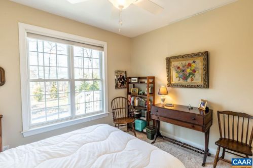 10 Mulligan Dr, Bybee VA  22963-2560 exterior