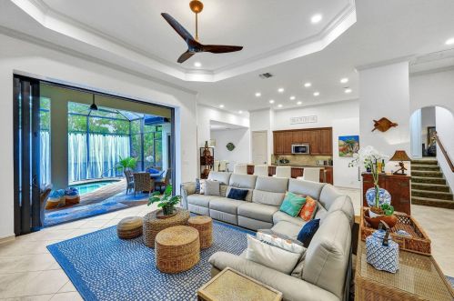 350 Gumbo Limbo Ln, Marco Island FL  34145-1865 exterior