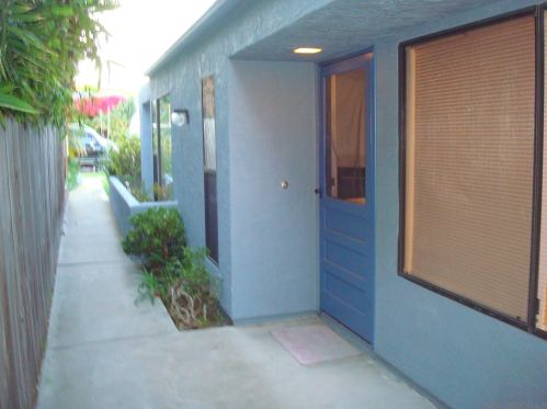 1473 Chalcedony St, San Diego CA 92109-2107 exterior