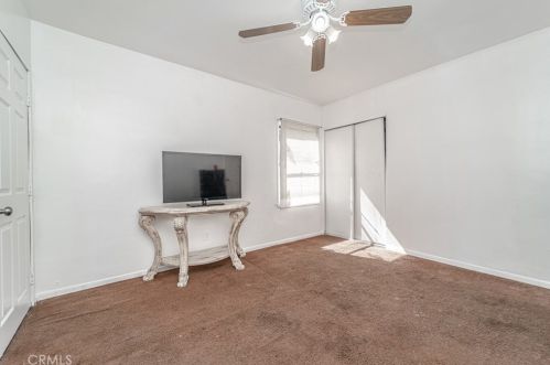 1420 Pearl Ave, Compton CA  90221-1554 exterior