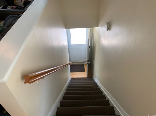 521 Jerusalem Ave, North Bellmore NY  11710-1832 exterior
