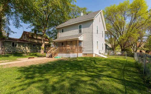 122 2nd Ave, Sedan, MN 56334-1228