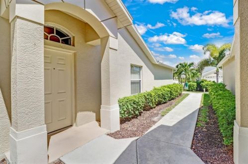 8443 Ibis Cove Cir, Naples, FL 34119-7744