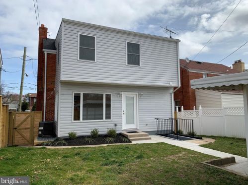 4530 Eastern Ave, Washington, DC 20018-3330