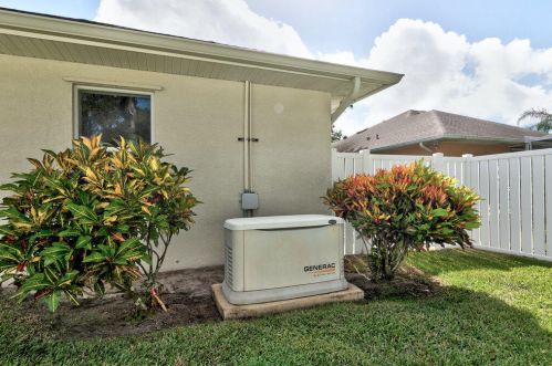 3966 9th Ln, Vero Beach FL  32960-6123 exterior