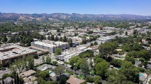4809 Carpenter Ave, North Hollywood CA  91607-3204 exterior