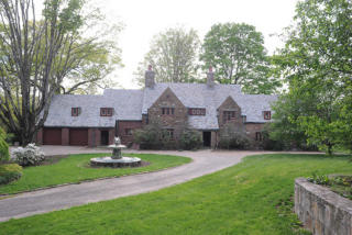 140 Rimmon Rd, New Haven, CT 06525-1916