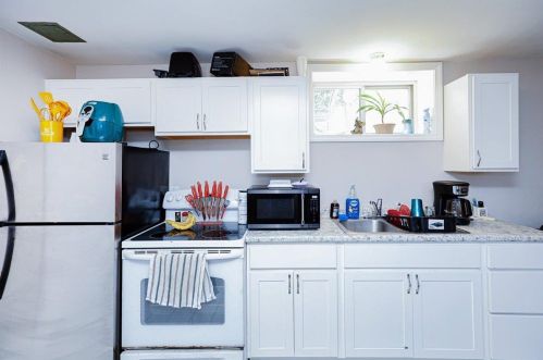 67 Butler St, Salem NH  03079-3940 exterior