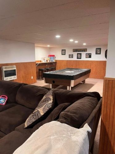 257 6th St, Connellsville PA  15425-2528 exterior