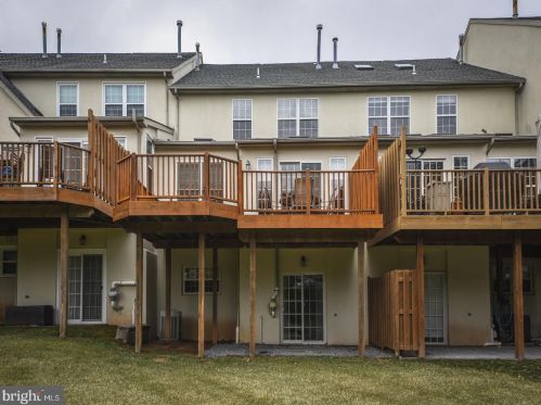 167 Meadow View Ln, Lansdale PA  19446-5930 exterior