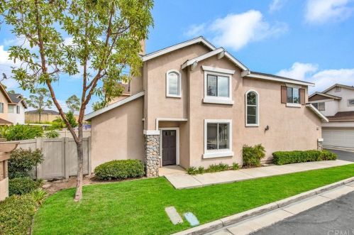 771 Siavohn Dr, Orange, CA 92869-2585