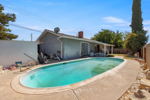 4651 Finney Rd, Salida CA  95368-9444 exterior