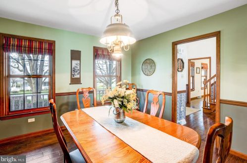 75 Maple Ave, Bareville PA  17540-9602 exterior