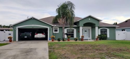 1121 Elkcam Blvd, Deltona, FL 32725-2808