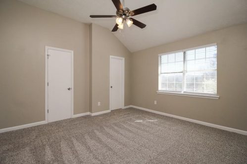 760 Guide Post Ln, Stone Mountain GA  30088-1942 exterior