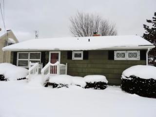 939 38th St, Erie PA  16504-1867 exterior