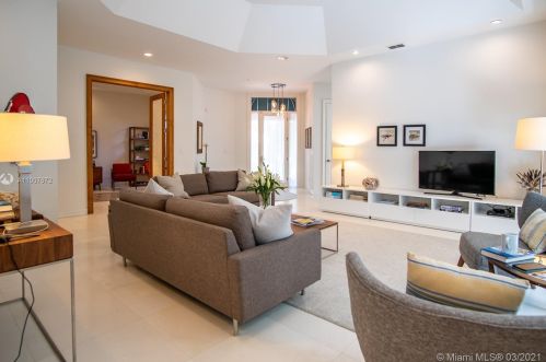 3716 Rachel Ln, Naples, FL 34103-3725