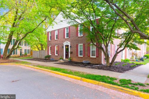 2411 Ansdel Ct, Herndon, VA 20191-3053