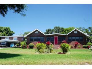 1918 Lake Ariana Blvd, Auburndale FL  33823-2005 exterior