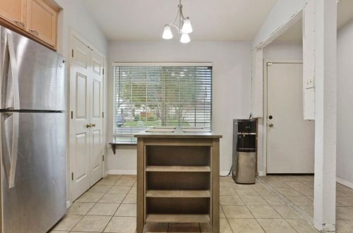 1804 Elleby Ct, Modesto CA  95355-8658 exterior