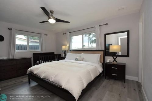 8421 17 Ct, Hollywood FL 33028 exterior