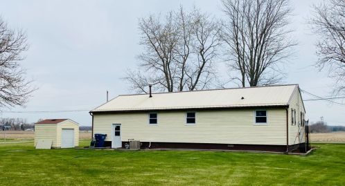 672 725, Hebron, IN 46341-8871