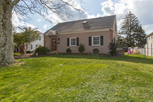 102 Cedar Hollow Rd, Paoli, PA 19301-1738