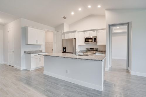 5721 Wesley Rd, Fort Pierce FL  34986-4206 exterior