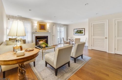 48 Cambridge Rd, Bedminster NJ  07921-1609 exterior