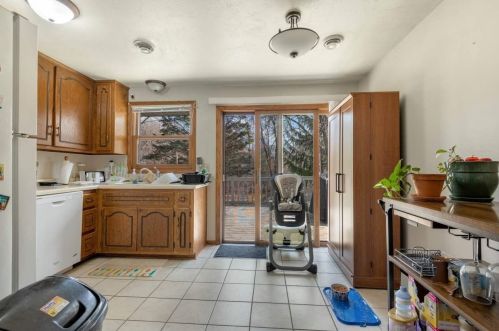 1157 Crestwood Dr, Green Bay WI 54313-5411 exterior