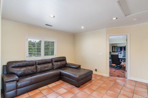 28565 Vallejo Ave, Temecula CA  92592-2316 exterior