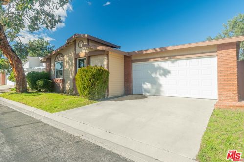 27609 Onyx Ln, Santa Clarita, CA 91384-3161