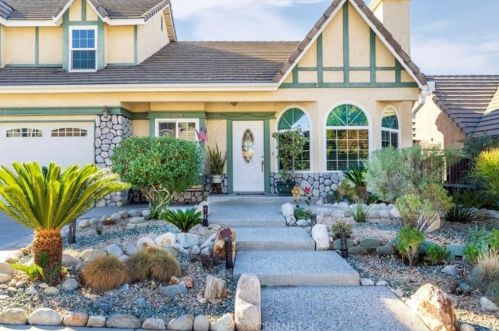 19652 Goodvale Rd, Santa Clarita, CA 91351-2046