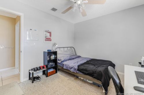 15726 16 Ct, Hollywood FL 33026-0509 exterior