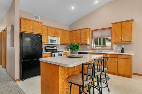 843 Aspen Cir, Saint Cloud MN  56387-2467 exterior