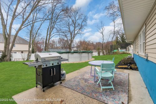 3 Crestview Dr, Hazlet NJ  07730-1303 exterior