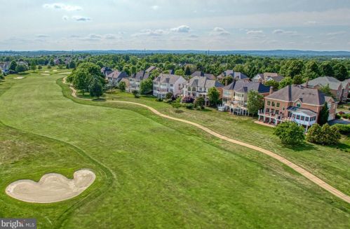 43527 Butler Pl, Leesburg VA 20176-7428 exterior