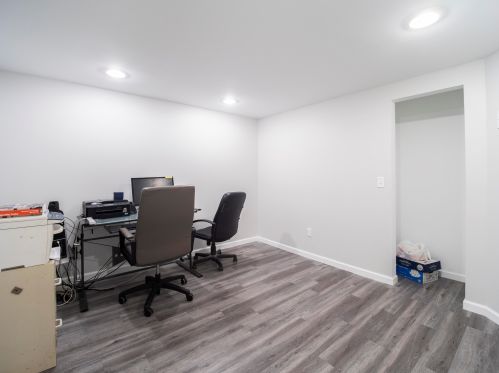 5326 63, Milwaukee WI 53213-4174 exterior