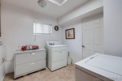 124 Southern Rd, El Cajon CA  92020-2741 exterior