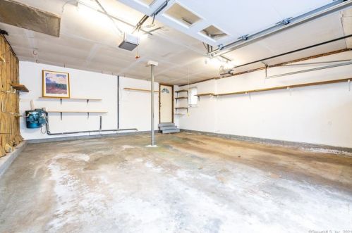 80 Mount Sumner Dr, Manchester CT  06043-7248 exterior