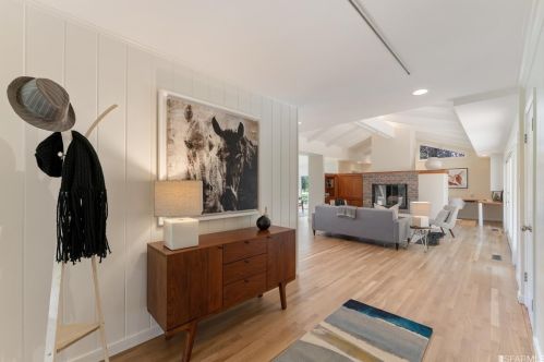 5 Buena Vis, Orinda, CA 94563-3809
