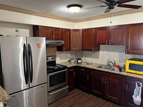 2716 55th Ter, Naples, FL 34116-7555