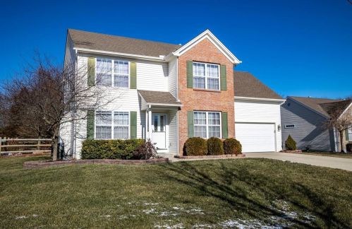 2396 Vista Lake Dr, Stonelick, OH 45103-2100