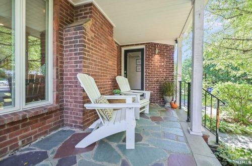 159 Forest Rd, Ridgewood NJ  07452-1914 exterior