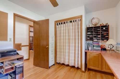 22194 Valley Rd, Waukesha WI  53186-5350 exterior