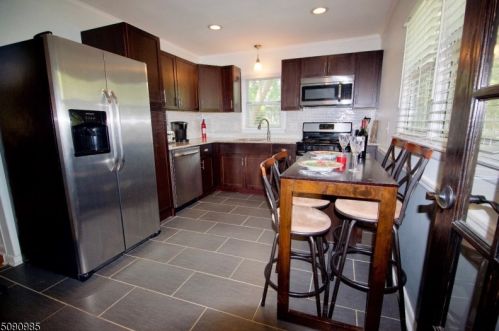 2209 Princeton Ave, Scotch Plains, NJ 07076-4629