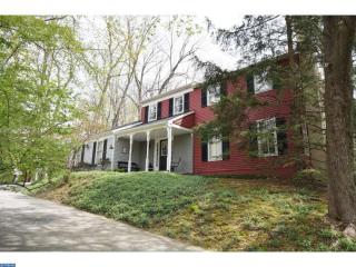 699 Valley Rd, Paoli, PA 19301-1006