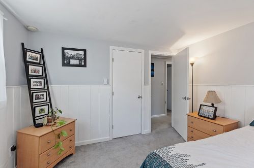 179 Main St, Salem NH  03079-1830 exterior