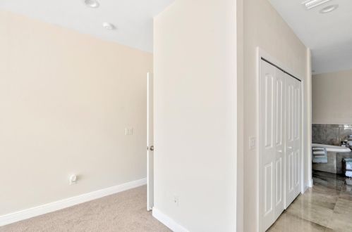 1040 Pointe Alexis Dr, Tarpon Springs FL  34689-7119 exterior